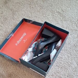 AEROSOLES Black Heels Stylish Comfortable Design